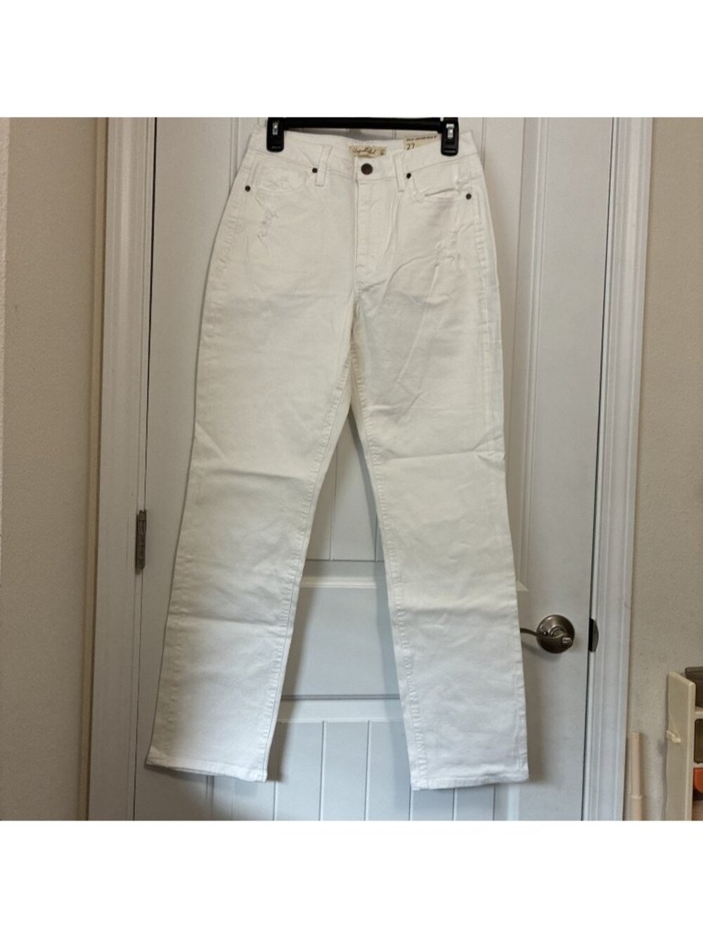 Unpublished Jeans WILLA High Rise Vintage Mom Fit  28” x 30.5” Rise Is 11”